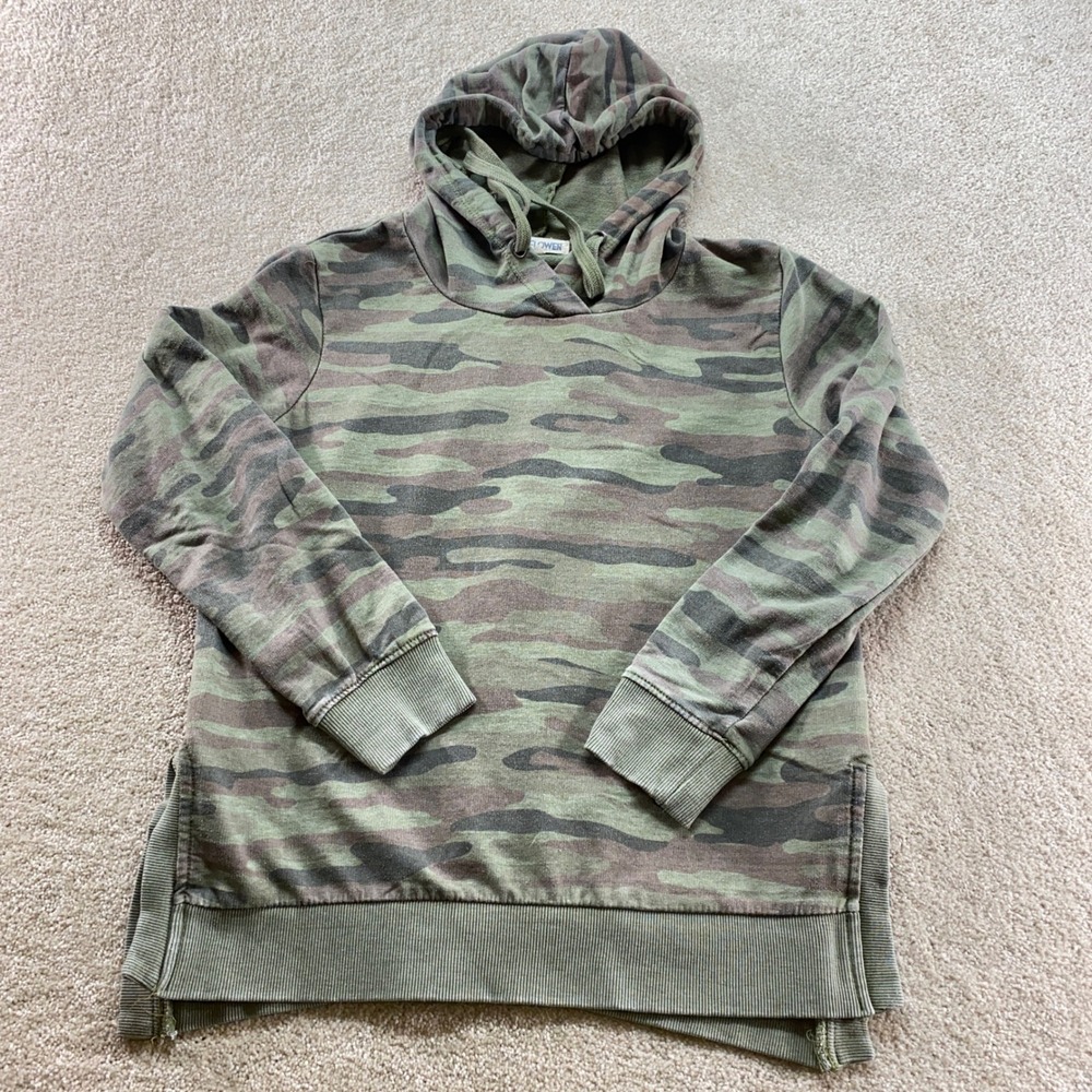 Wallflower Hoodie Womens Large Green Camo Print Pullover Long Sleeve‎ Sweatshirt